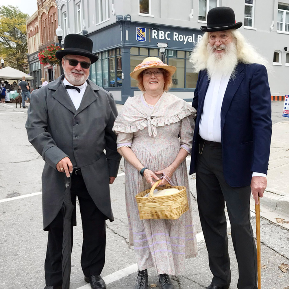 volunteer-with-lake-scugog-historical-society